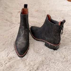 NWOT Stunning Coach studded booties